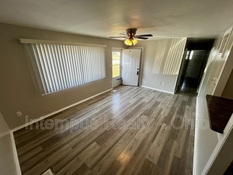 5913 Penn Ave - Photo 3 of 26