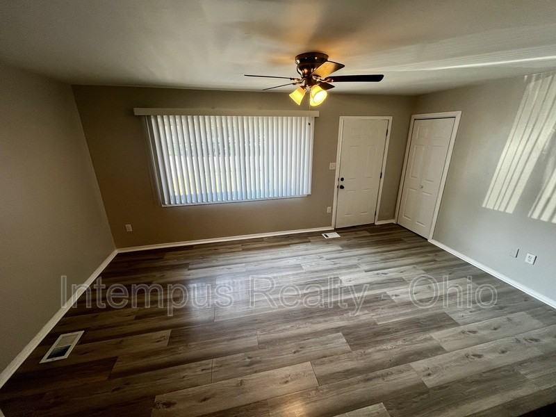 5913 Penn Ave - Photo 4 of 26