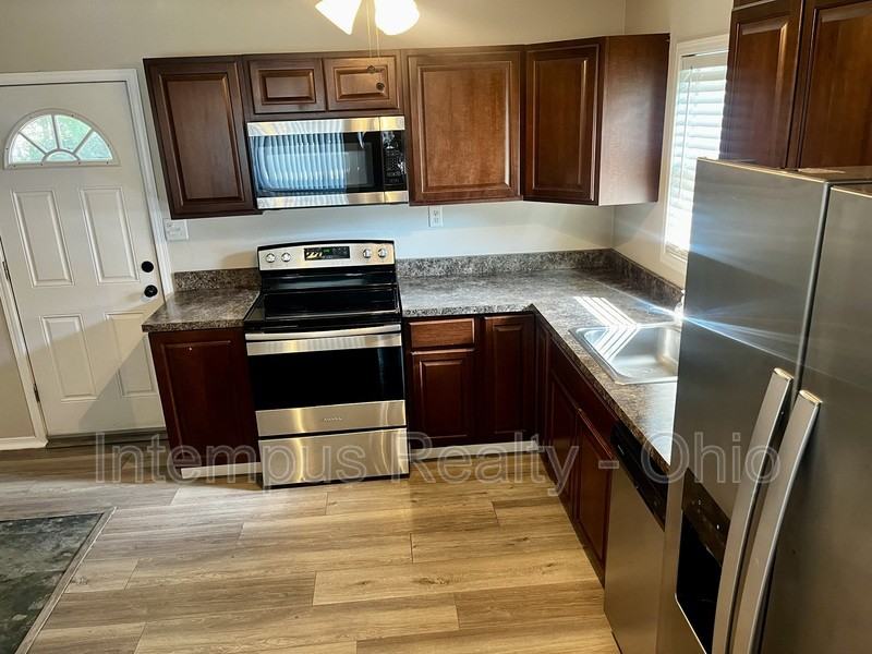 5913 Penn Ave - Photo 5 of 26