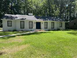 featured image of 1909 Fairview Way