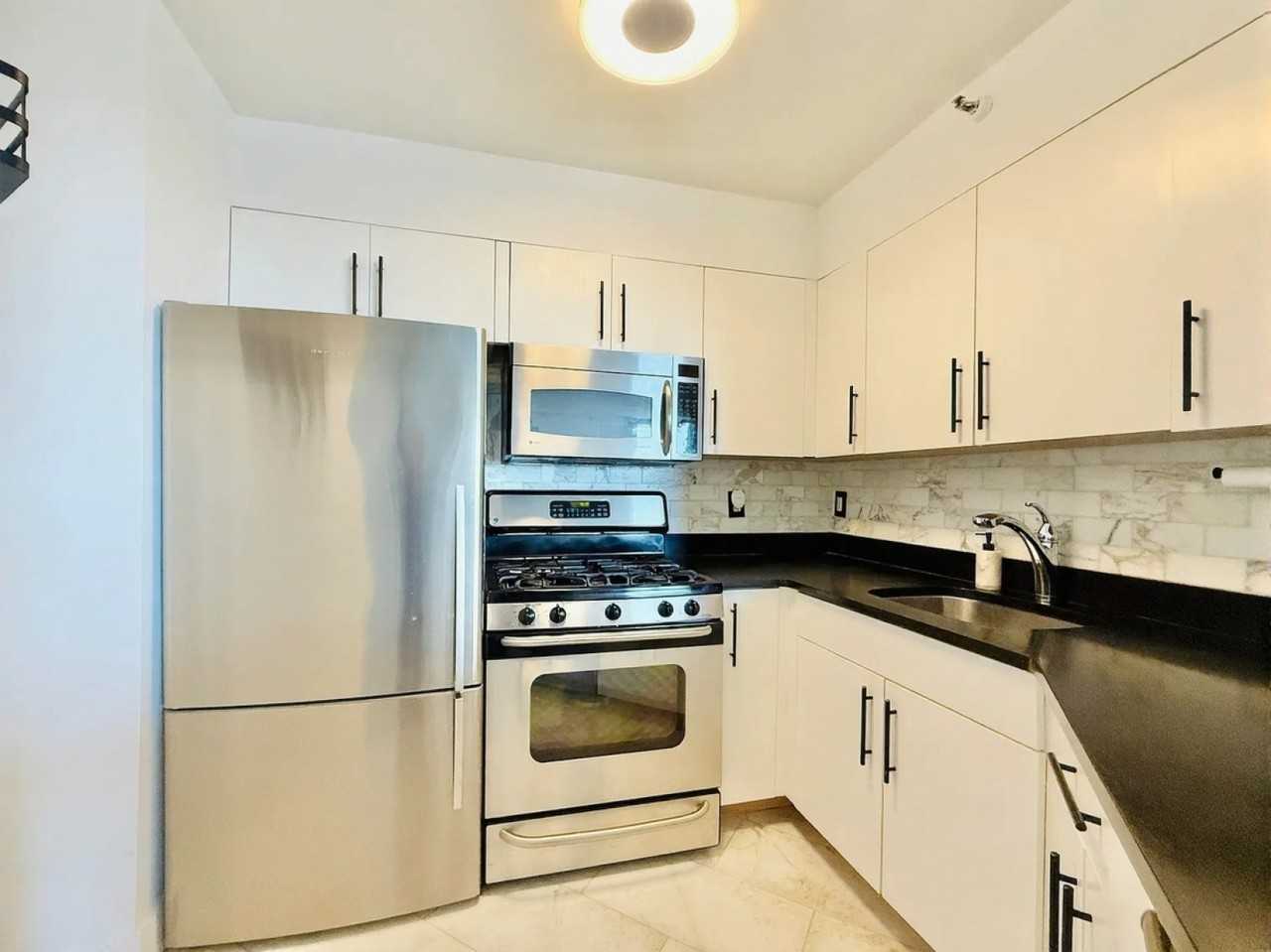 25 Forest St #11C - Photo 2 of 11