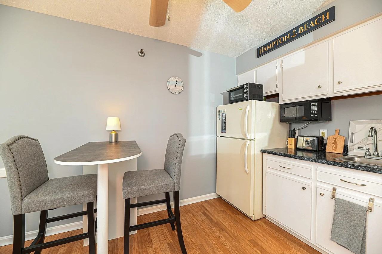 32 Ashworth Ave #418 - Photo 2 of 15