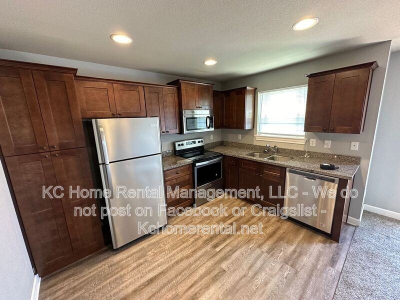 10541 Kane Dr - Photo 4 of 37