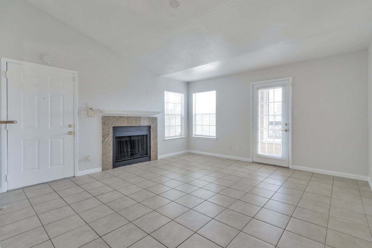 5533 Chrishire Way #F208 - Photo 3 of 15