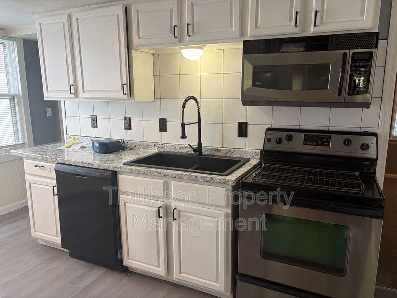 10031 E Wilson Rd - Photo 2 of 15