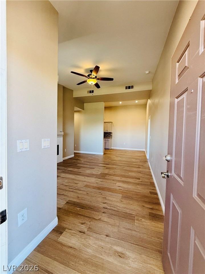 3504 Desert Cliff St #202 - Photo 5 of 30