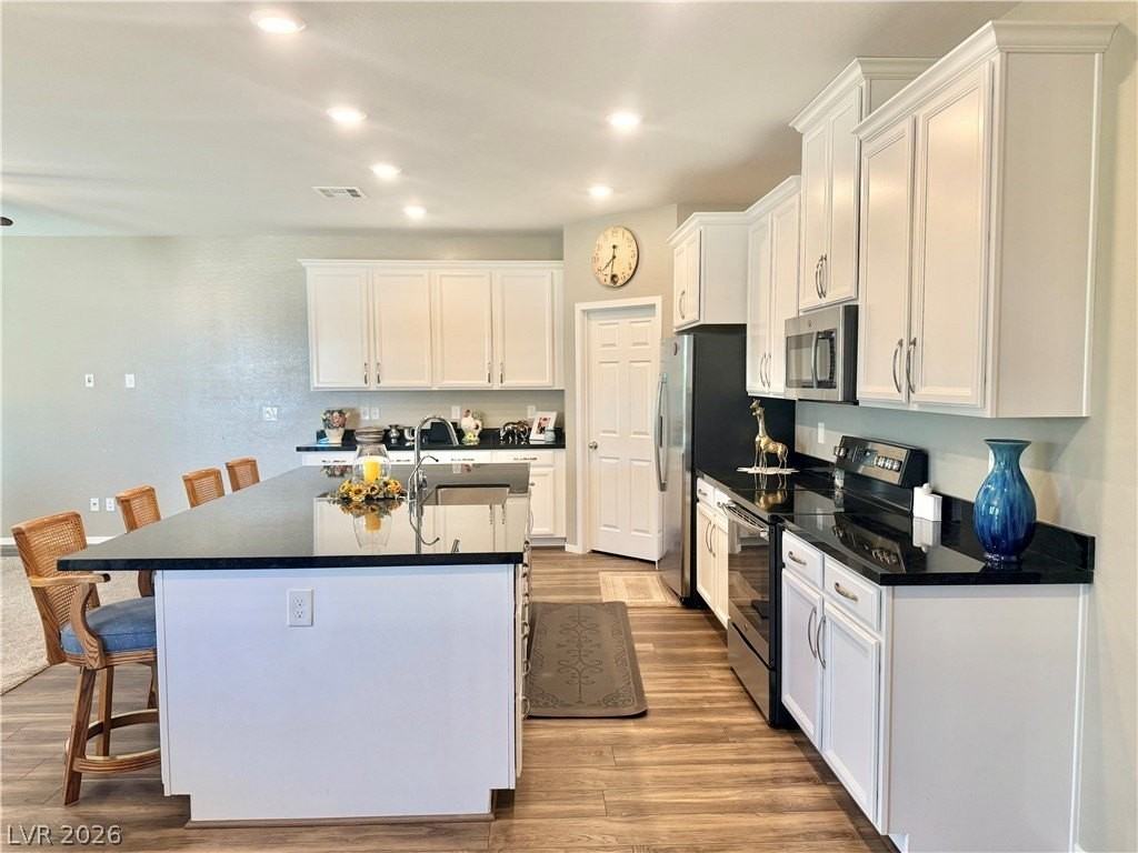 2697 Blossom Ave - Photo 5 of 27