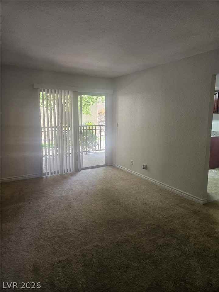 5060 Indian River Dr #377 - Photo 5 of 8