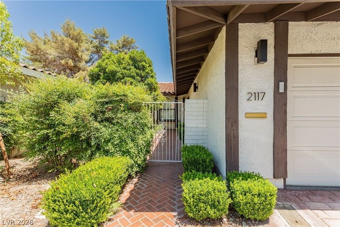2117 Plaza Del Padre - Photo 3 of 50