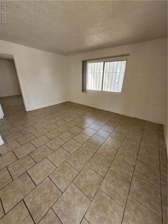 818 S 7th St #1 - Photo 3 of 11