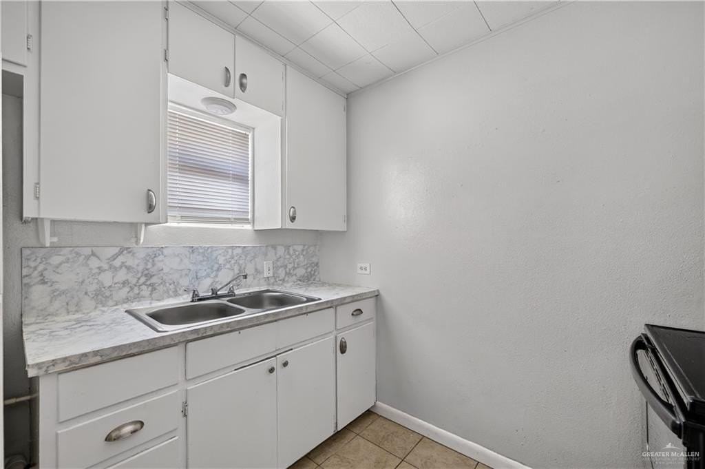 1120 Valley View Dr #B2 - Photo 3 of 14