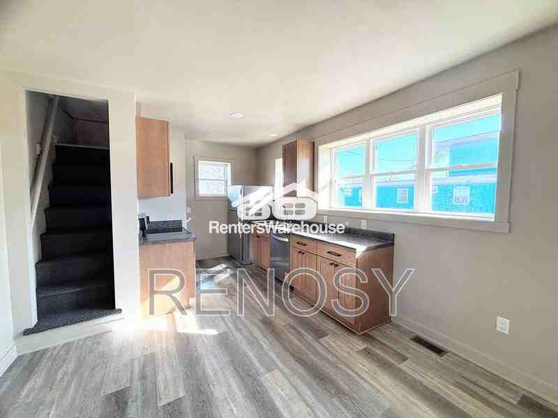 2621 Se 14th St - Photo 4 of 14