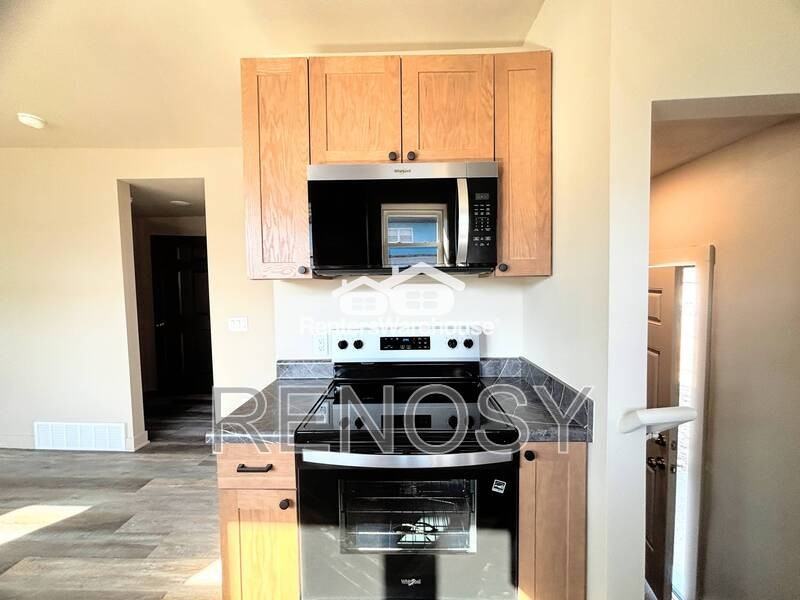 2621 Se 14th St - Photo 6 of 14