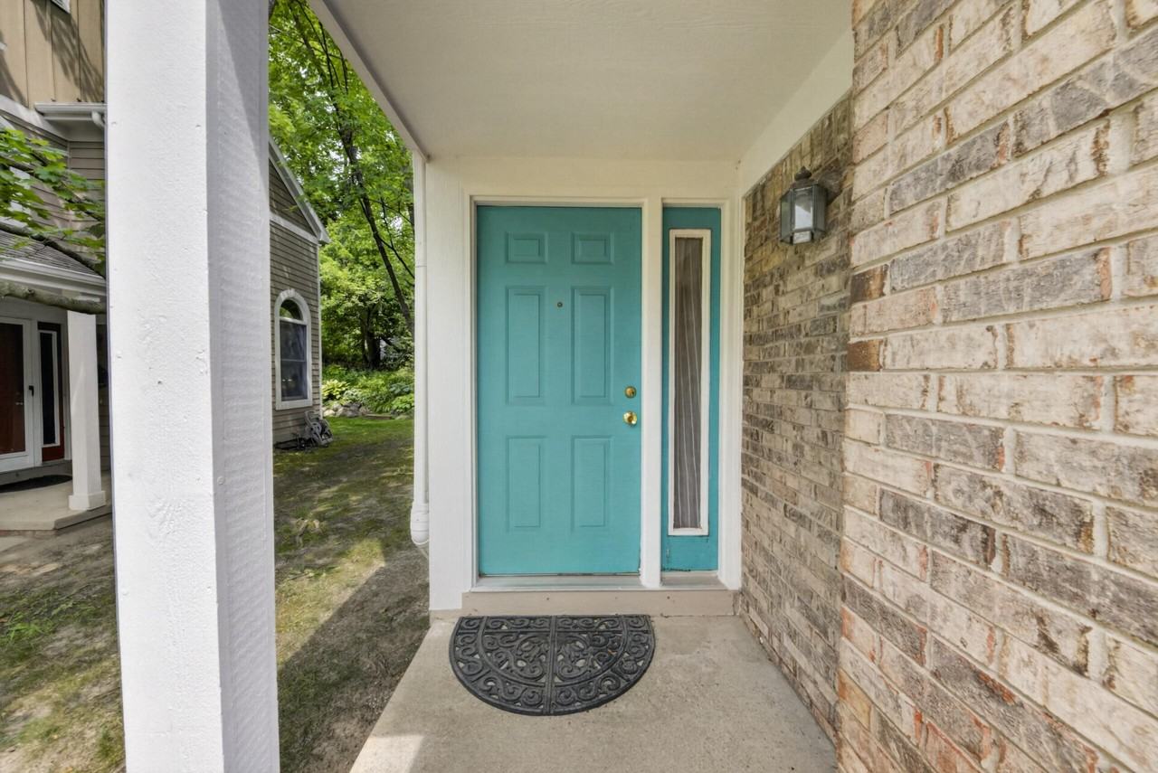 2445 Mulberry Ct - Photo 2 of 50