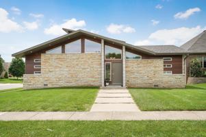 featured image of 3942 E Rosebrier St