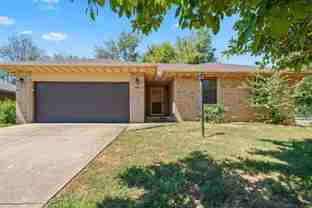303 S Suburban Ave - Photo 1 of 1