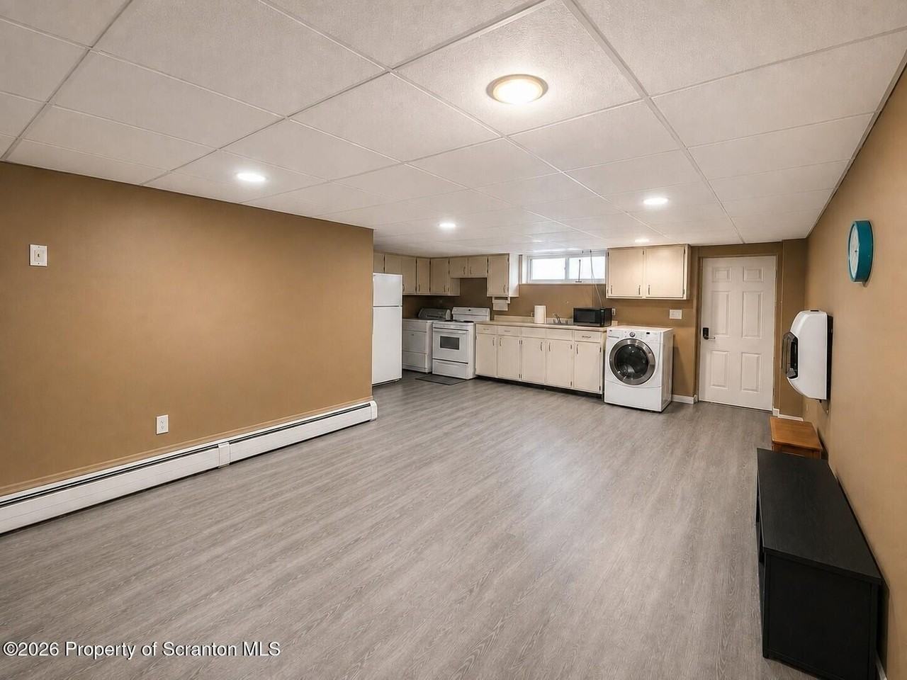 2125 Ash St #B - Photo 5 of 12
