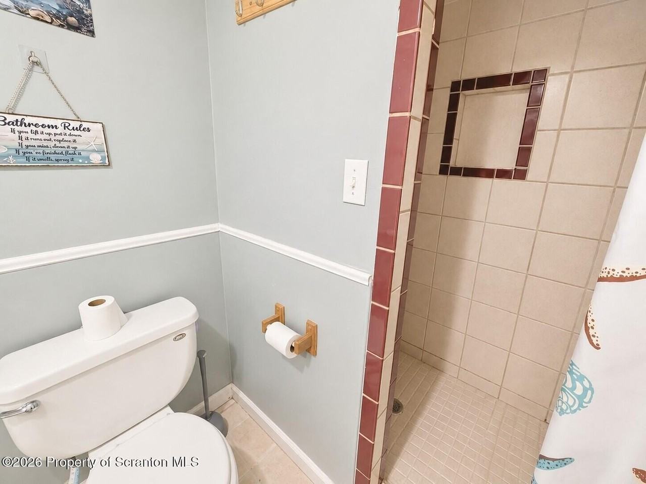 2125 Ash St #B - Photo 7 of 12