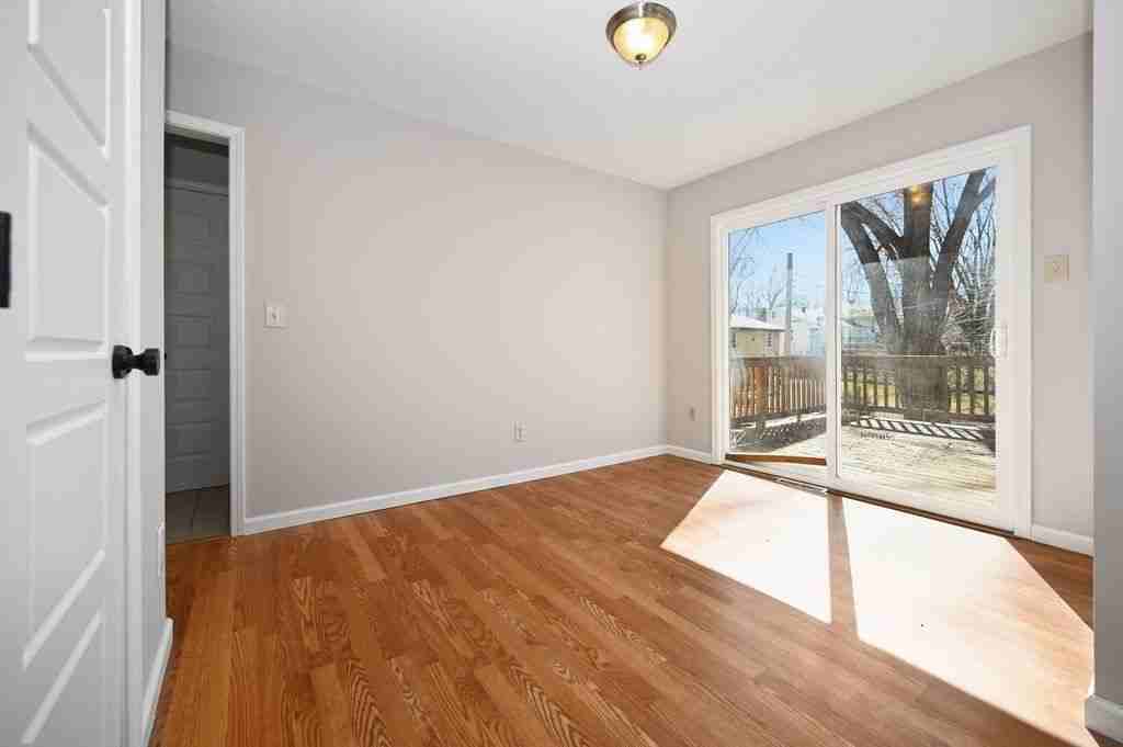 5720 N Drury Ave - Photo 6 of 17