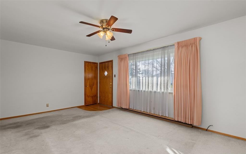 10556 Crecelius Dr - Photo 5 of 24