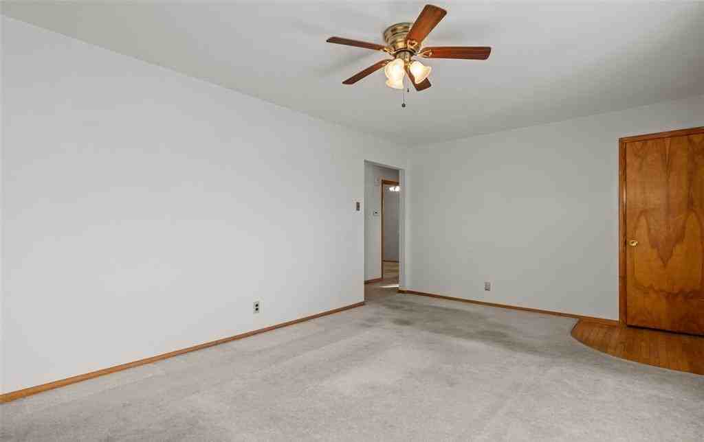 10556 Crecelius Dr - Photo 6 of 24