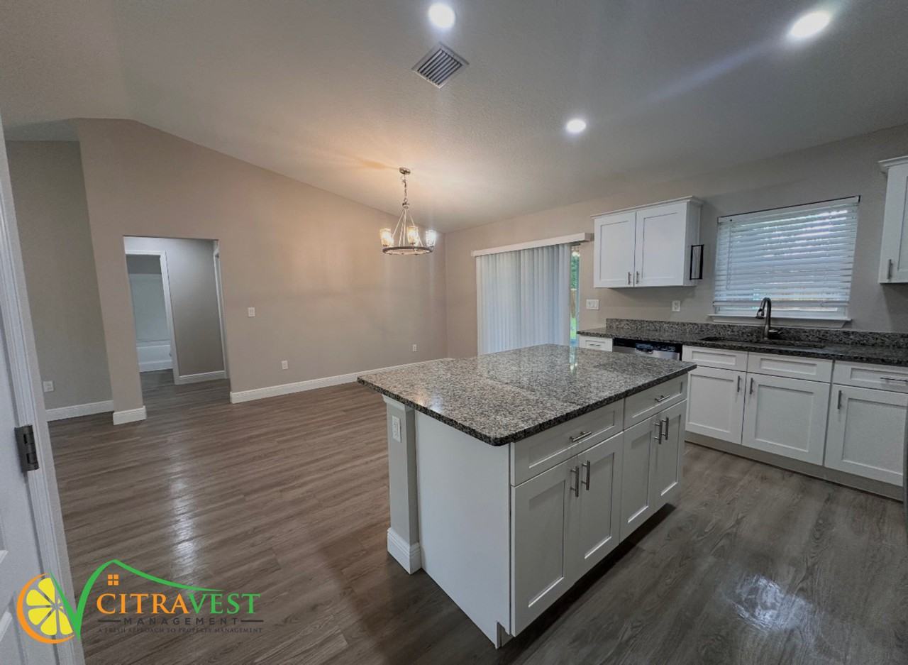 9078 N Arcadia Way - Photo 3 of 13