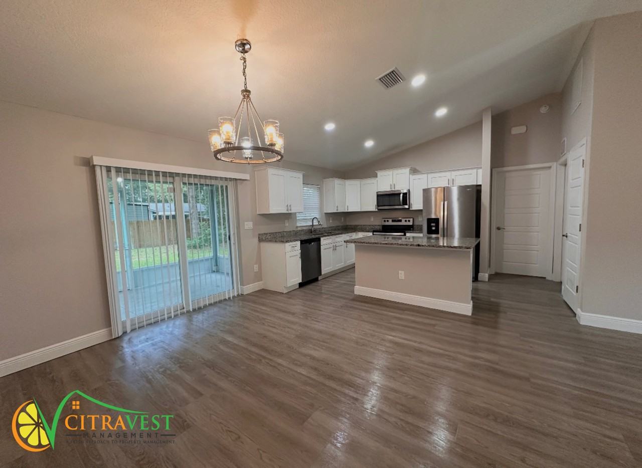 9078 N Arcadia Way - Photo 4 of 13