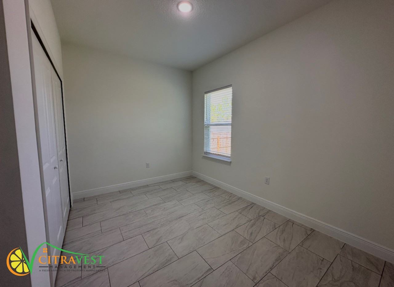 2799 W Bravura Dr - Photo 6 of 12