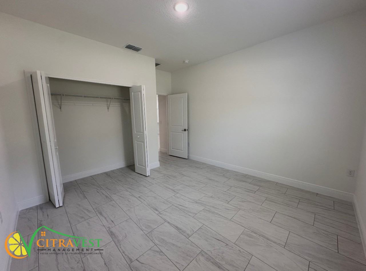 2799 W Bravura Dr - Photo 7 of 12