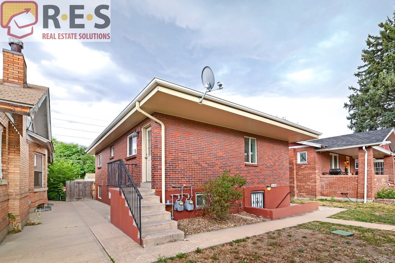 3144 N Vine St - Photo 3 of 17