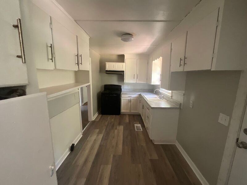 420 Lawrence Rd - Photo 4 of 20