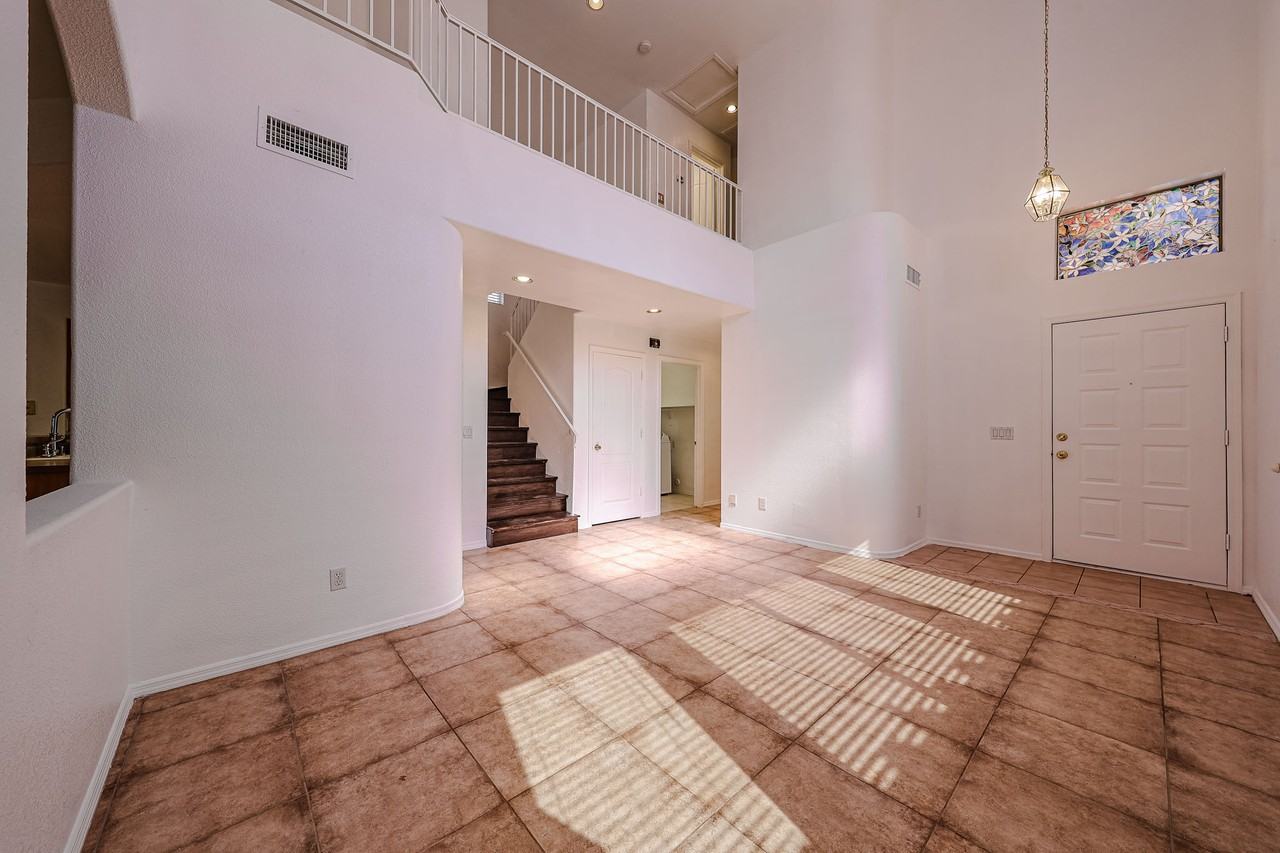 3513 W Whispering Wind Dr - Photo 2 of 33