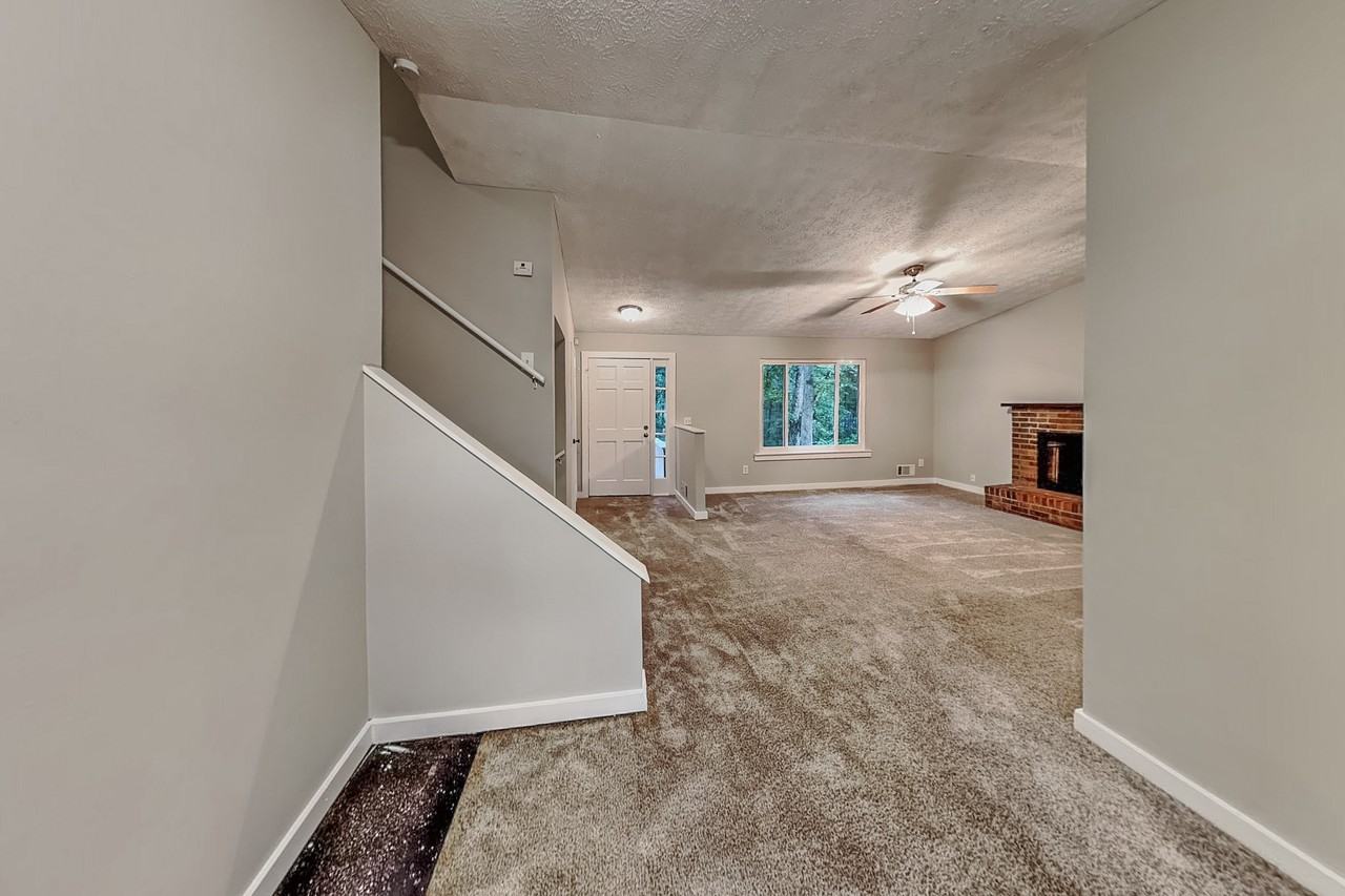 4579 N Woodlake Ln Se - Photo 7 of 19