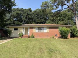 featured image of 2673 Fernwood Ave