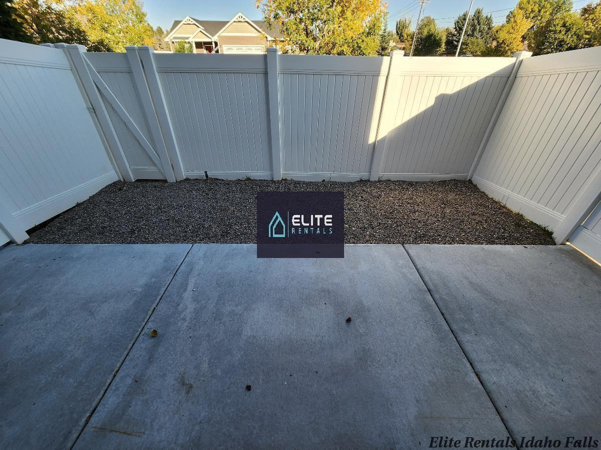 514 Trails End - Photo 4 of 4
