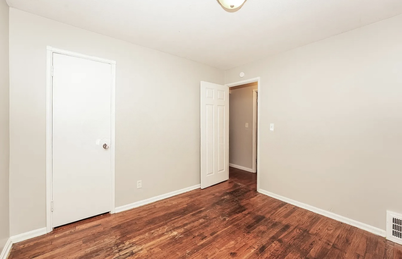 1309 Cedar Dr - Photo 5 of 7