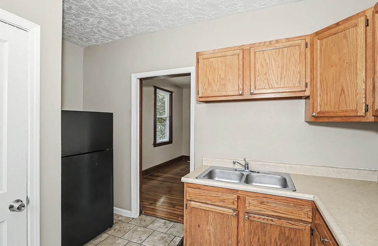 3743 Dina Ave - Photo 3 of 6
