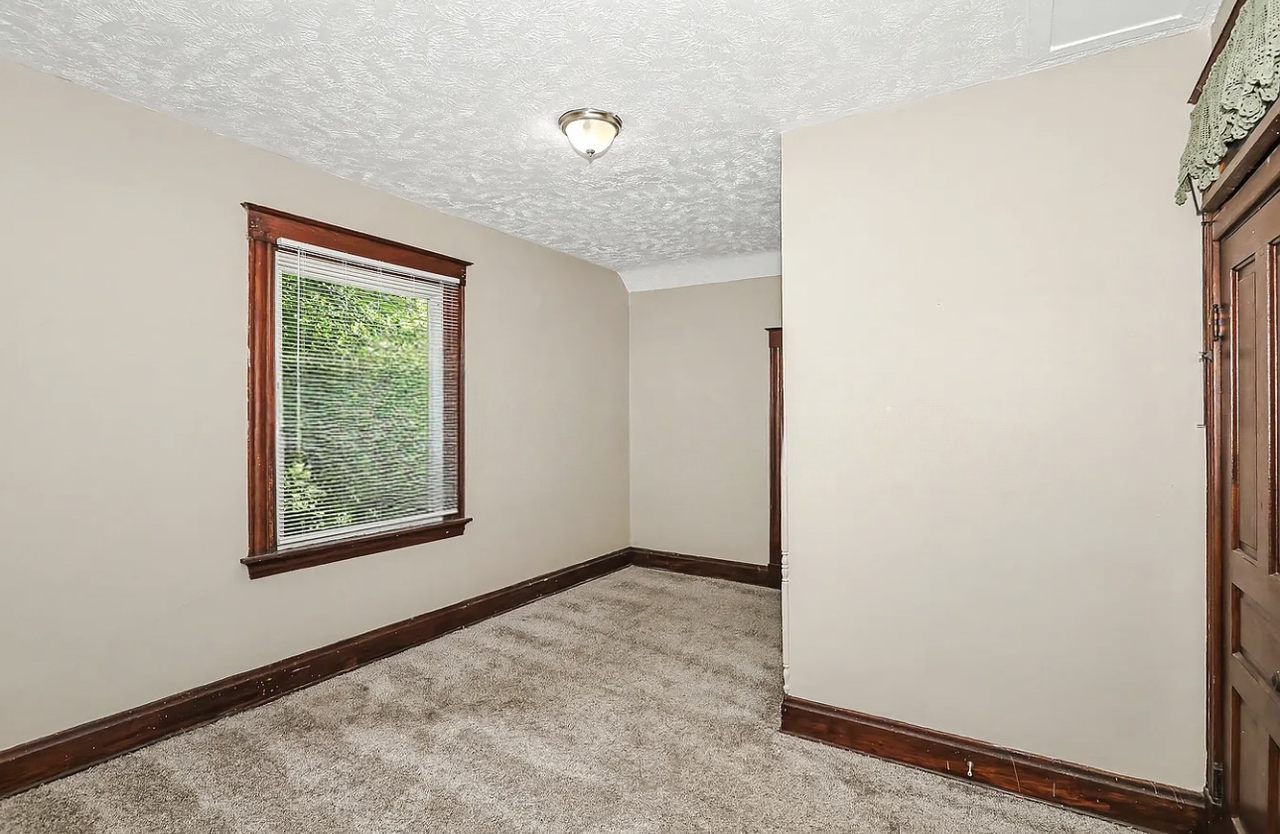 3743 Dina Ave - Photo 4 of 6