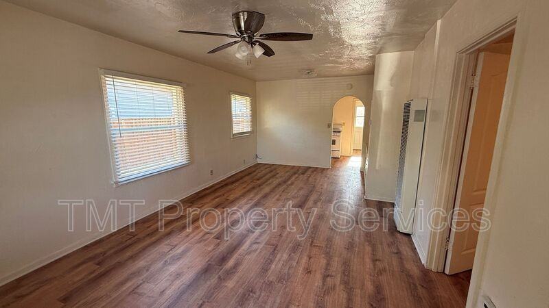 1541 Olive St - Photo 2 of 15