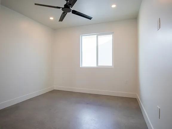 4911 Lynnfield St - Photo 5 of 10