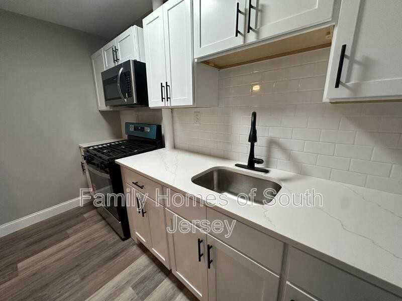 7307 W Chester Pike #A - Photo 4 of 19