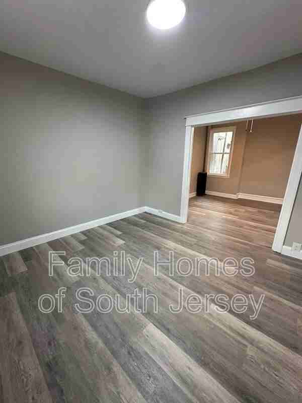 7307 W Chester Pike #B - Photo 2 of 19