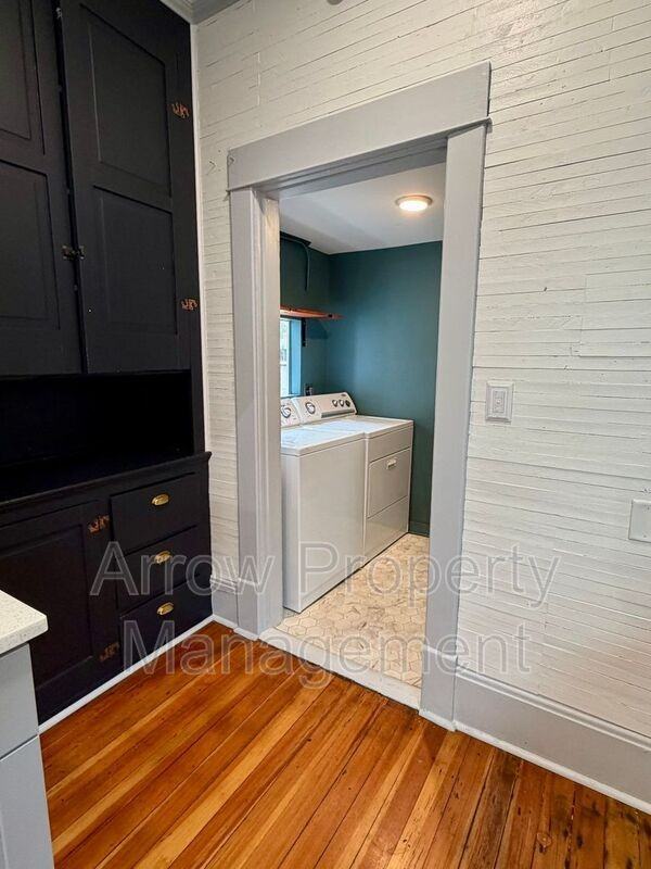 2612 Y St - Photo 4 of 28