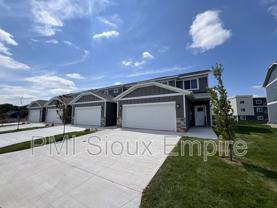 5927 S Whisper Creek Pl - Photo 1 of 1
