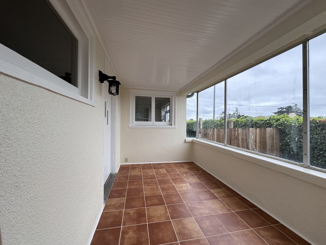 14 E High St - Photo 4 of 25