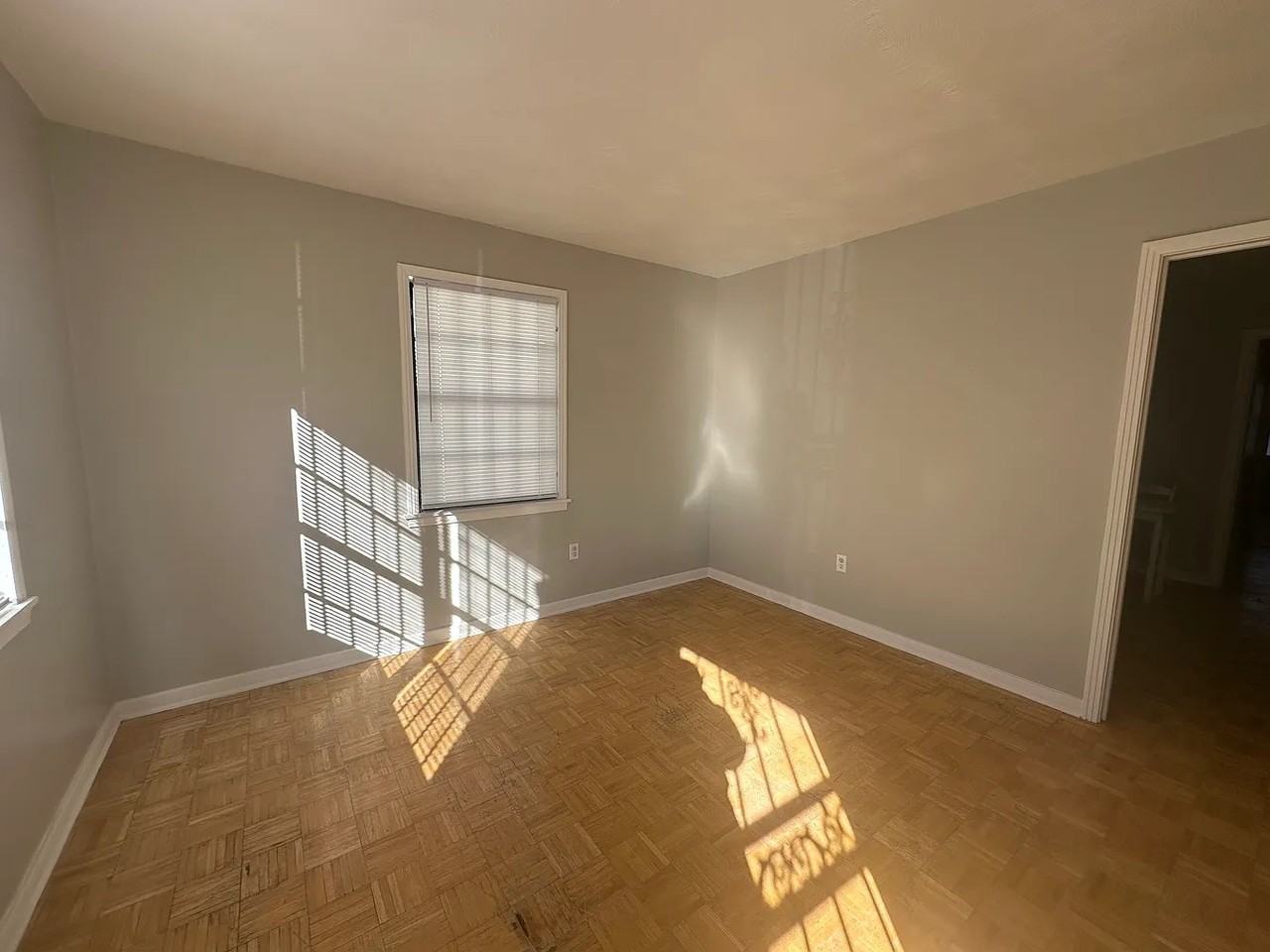 3148 Livingston Rd - Photo 3 of 14