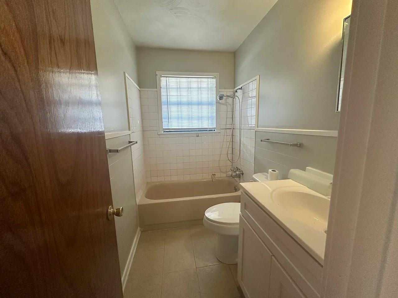 3148 Livingston Rd - Photo 6 of 14