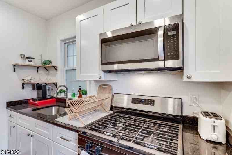 68 Columbus Ave #2 - Photo 5 of 38