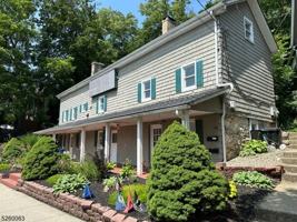 featured image of 14 W Main St Apt B #Apt B