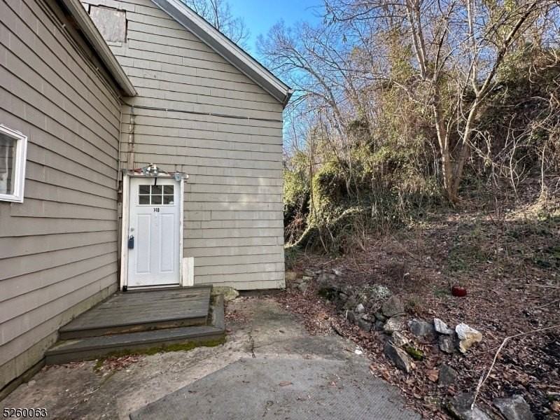 14 W Main St Apt B - Photo 2 of 22